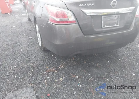 2015 Nissan Altima 2.5 Sv from USA, damaged, VIN 1N4AL3AP0FC144492